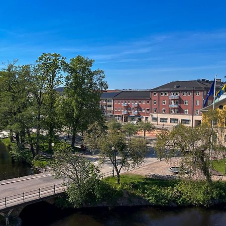 Stadshotellet Кристинехамн Экстерьер фото
